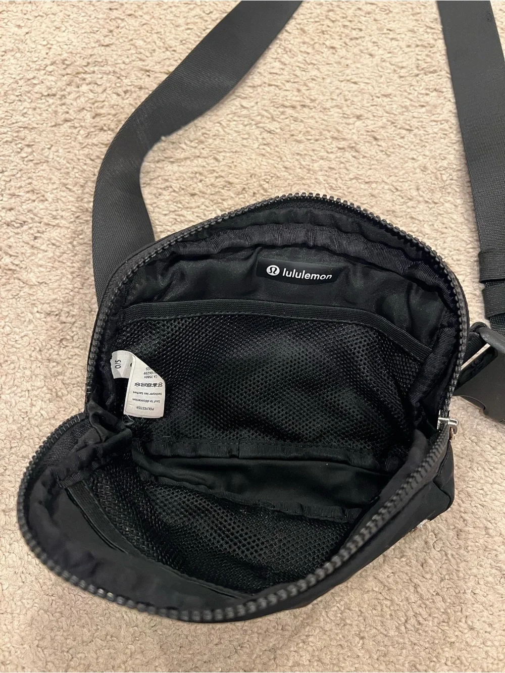 Lululemon Everywhere Belt Bag